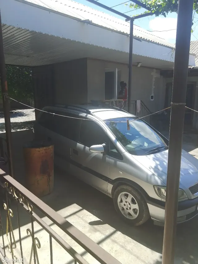 Opel Zafira 2000 · 1.8 MT