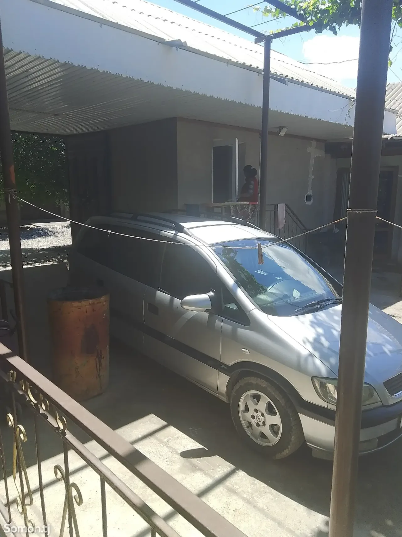 Opel Zafira 2000 · 1.8 MT
