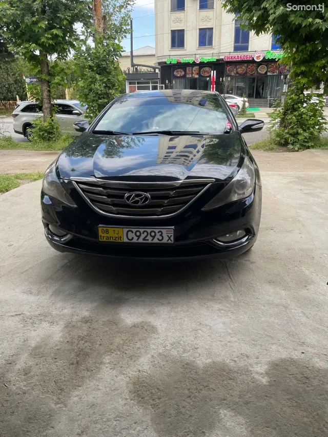 Hyundai Sonata 2010 · 2.0 AT