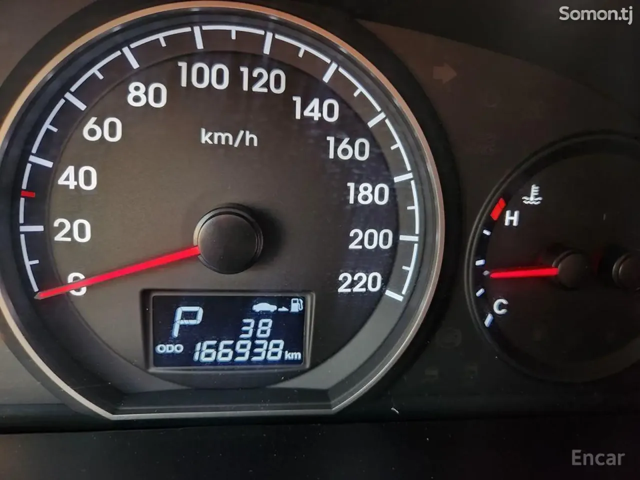 Hyundai Staria 2015 · 2.5 AT