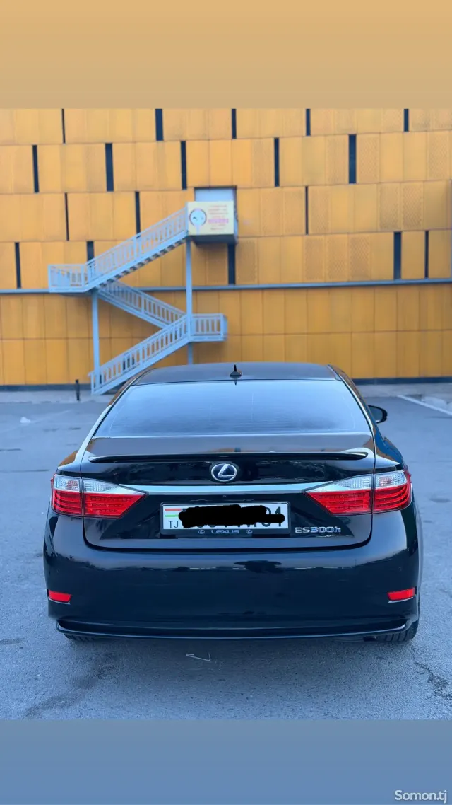 Lexus ES series 2014 · 3.0 AT