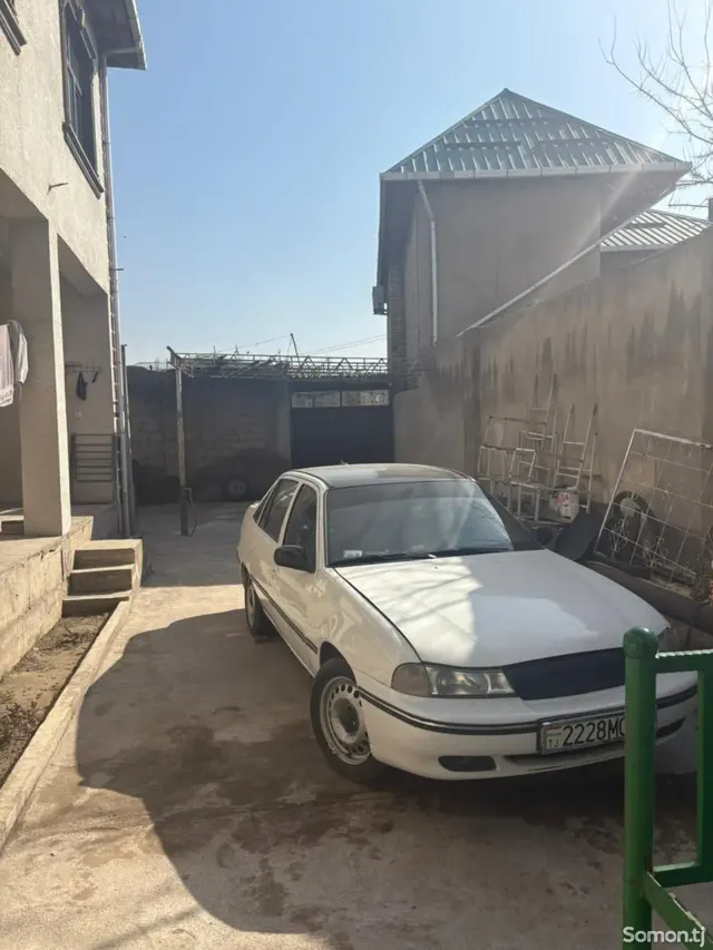 Daewoo Nexia 1996 · 1.6 MT