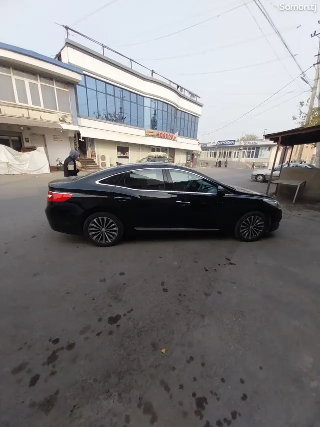Hyundai Grandeur 2014 · 3.5 AT