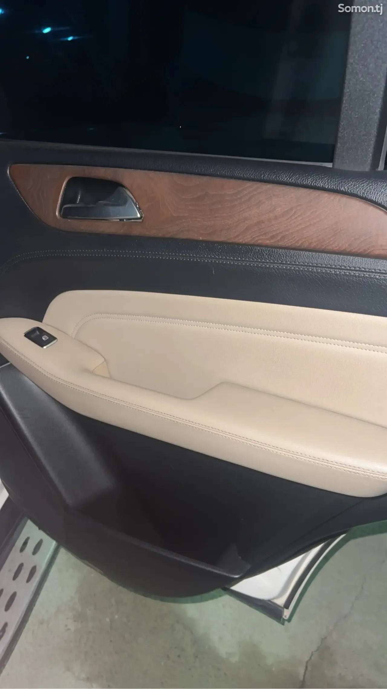 Mercedes-Benz ML class 2012 · 3.5 AT