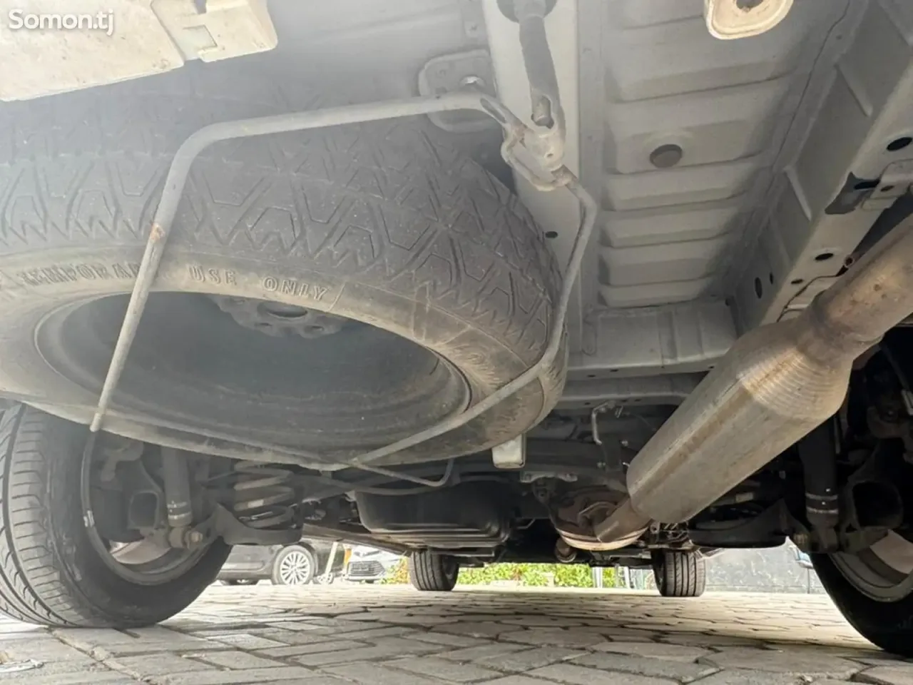 Toyota Vellfire 2014 · 2.4 AT