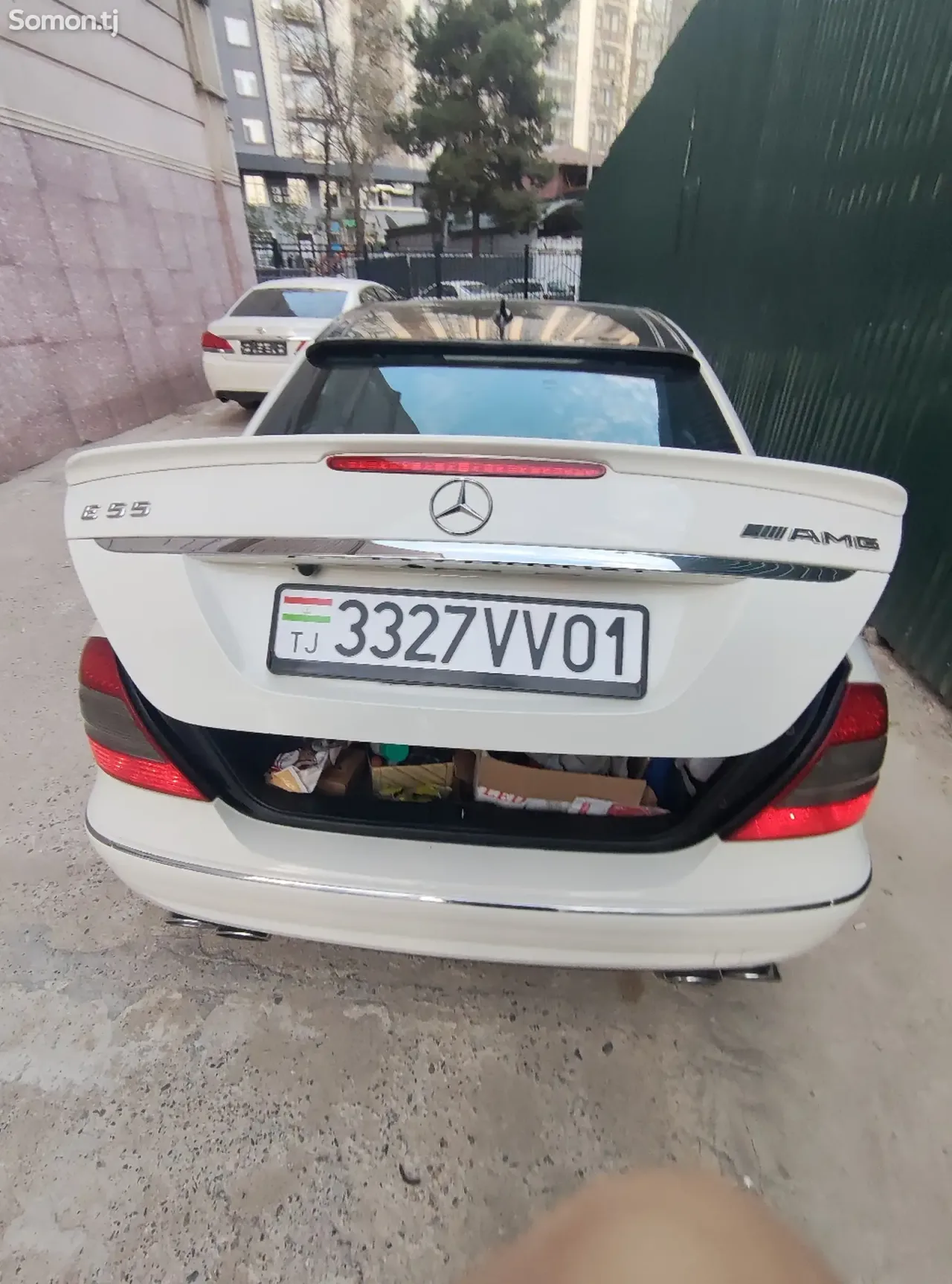Mercedes-Benz E class 2009 · 5.5 AT