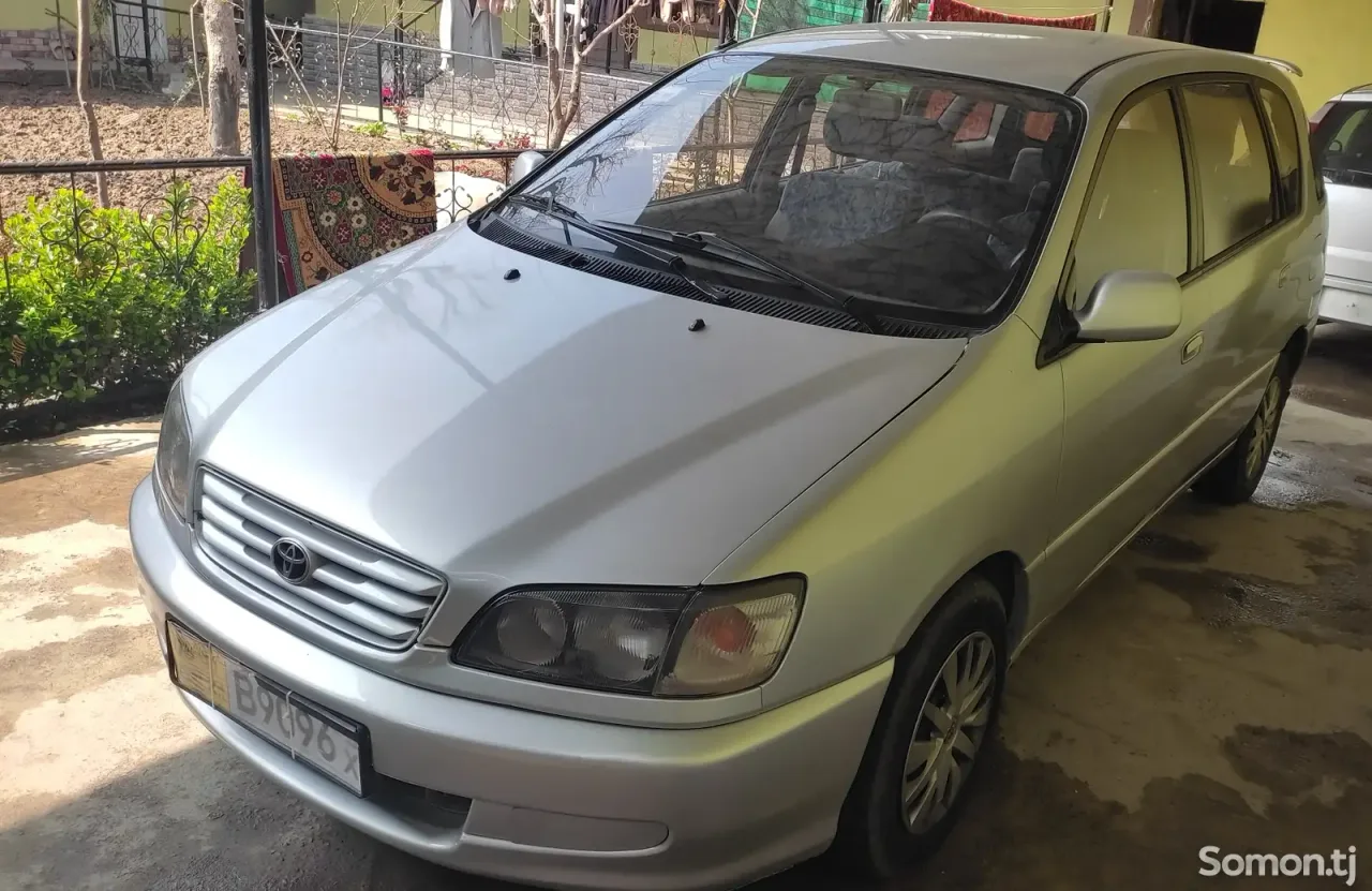 Toyota Ipsum 1996 · 1.8 AT