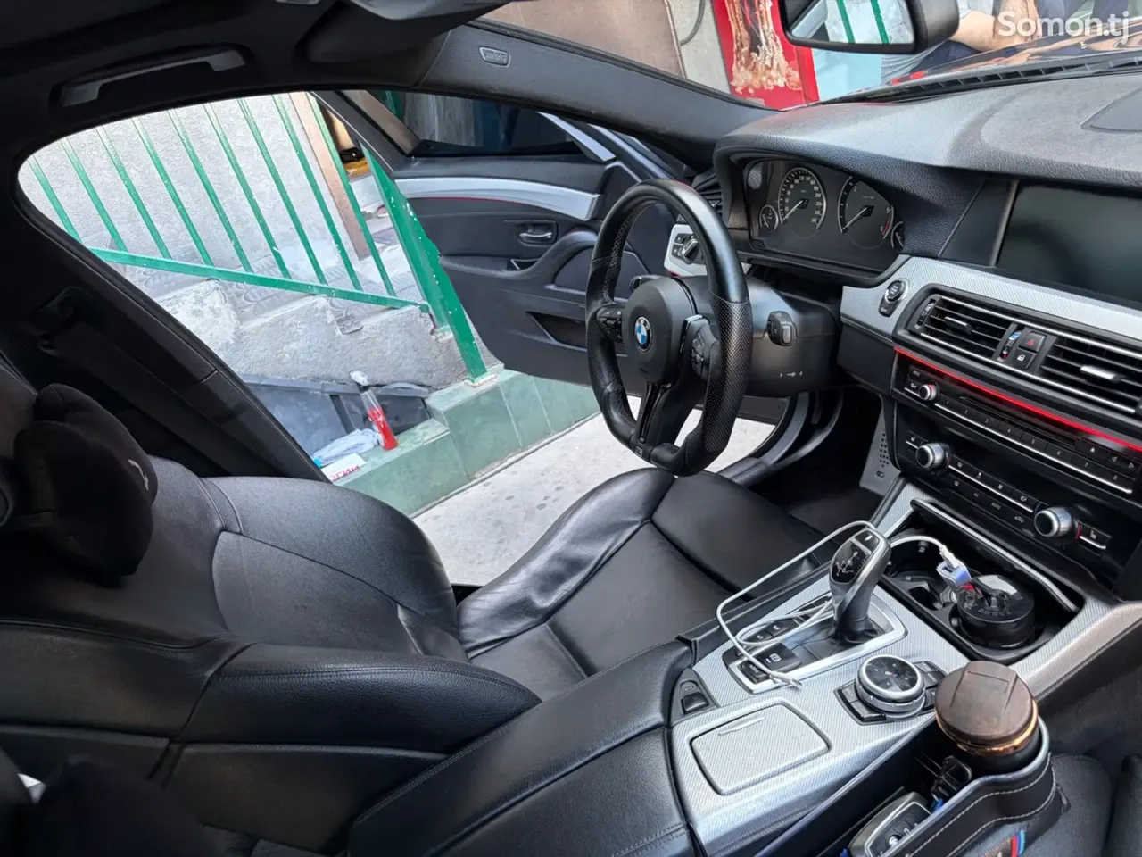 BMW 5 series 2013 · 3.0 AT