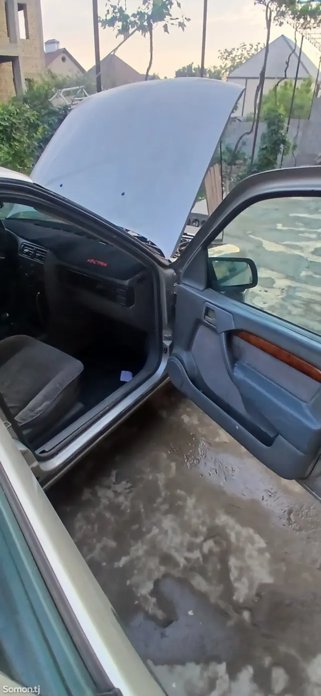 Opel Vectra A 1993 · 1.8 MT
