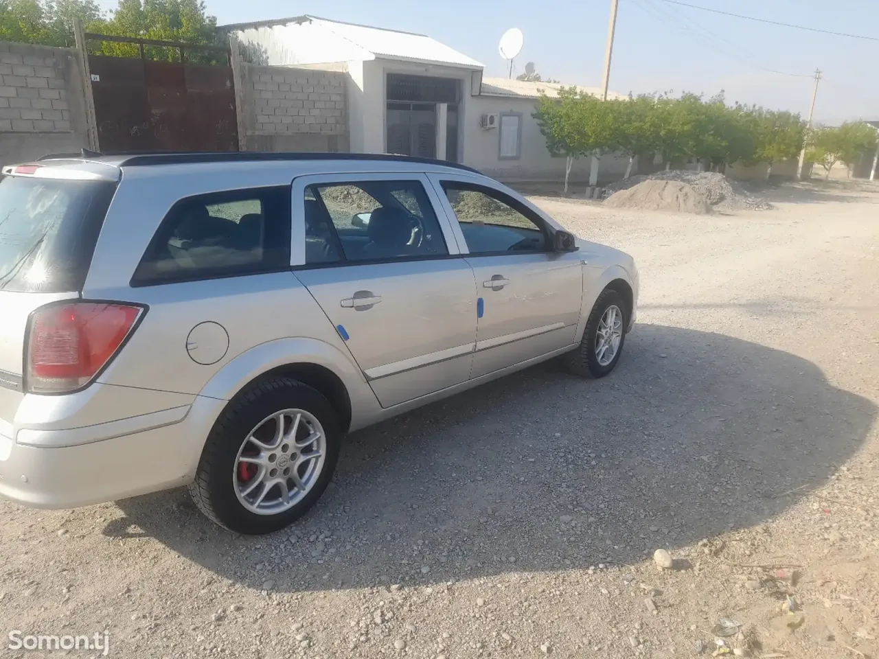 Opel Astra H 2006 · 1.8 MT