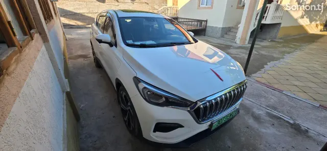 Hongqi E-HS3 2019 · 2.2 AT