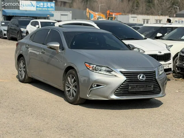 Lexus ES series 2017 · 3.0 CVT