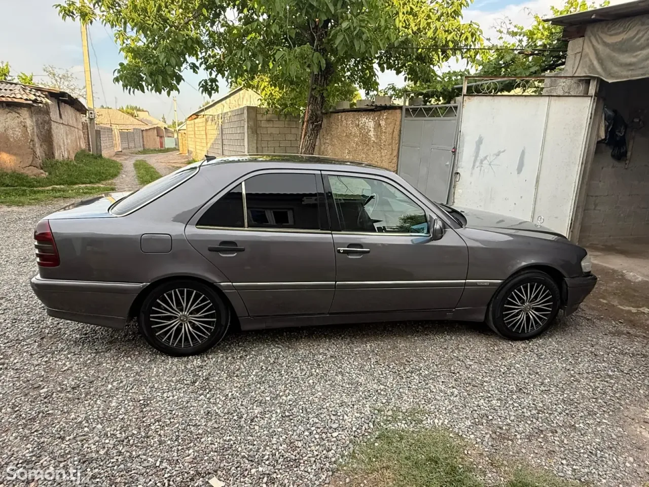 Mercedes-Benz C class 1996 · 1.8 MT