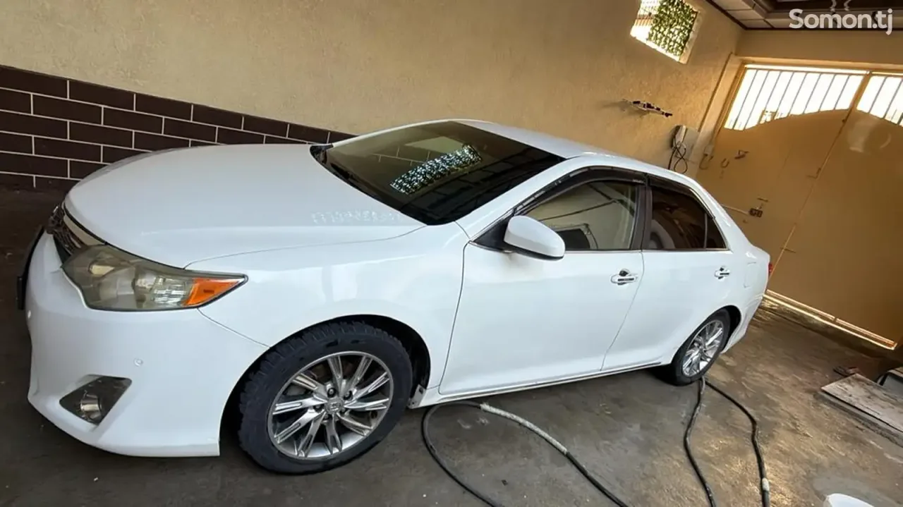 Toyota Camry 2012 · 2.5 AT