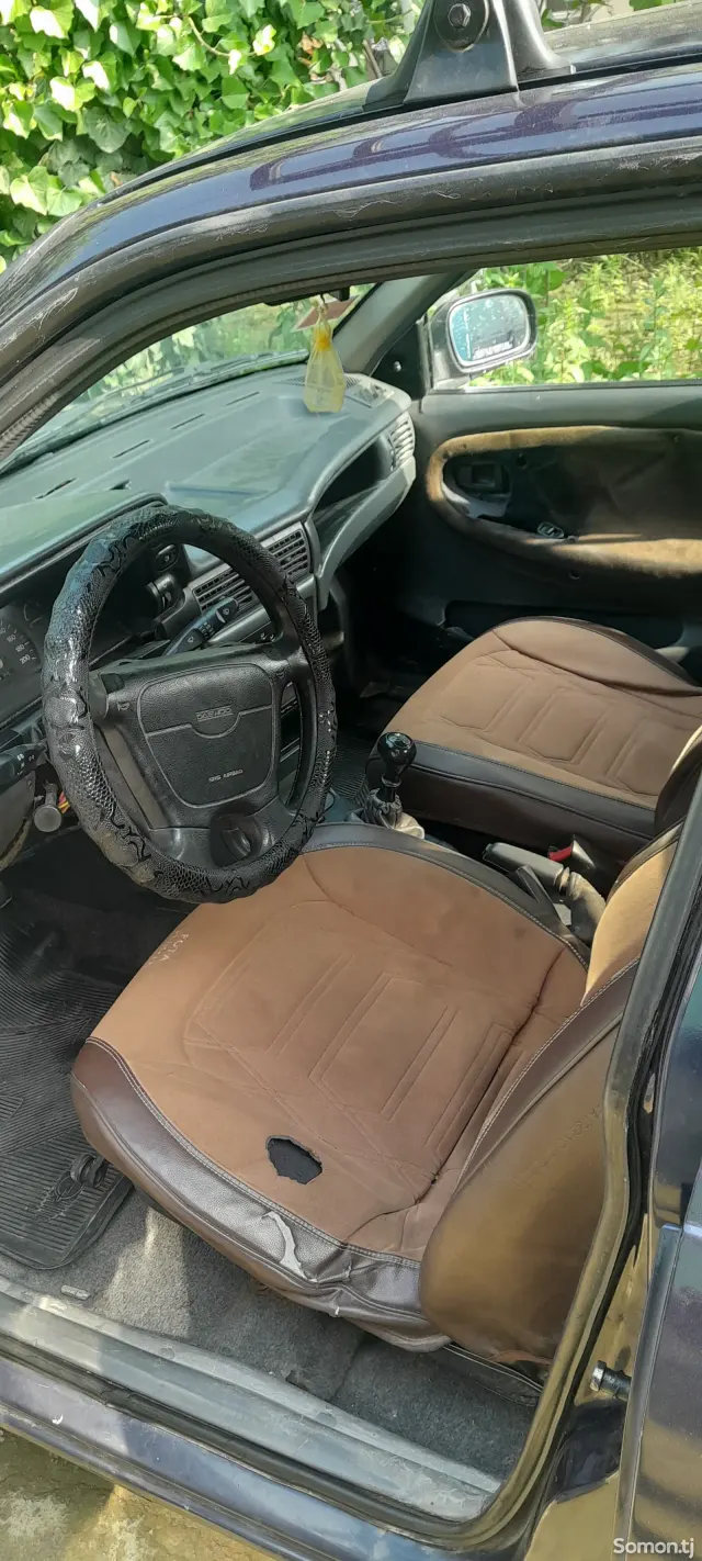 Daewoo Nexia 1997 · 1.6 MT