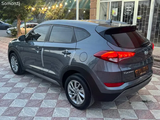 Hyundai Tucson 2015 · 2.0 AT