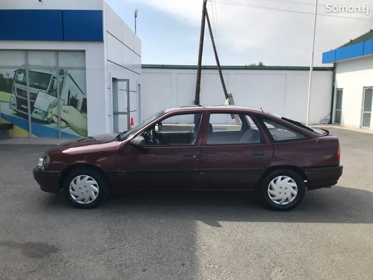 Opel Vectra A 1991 · 1.6 MT