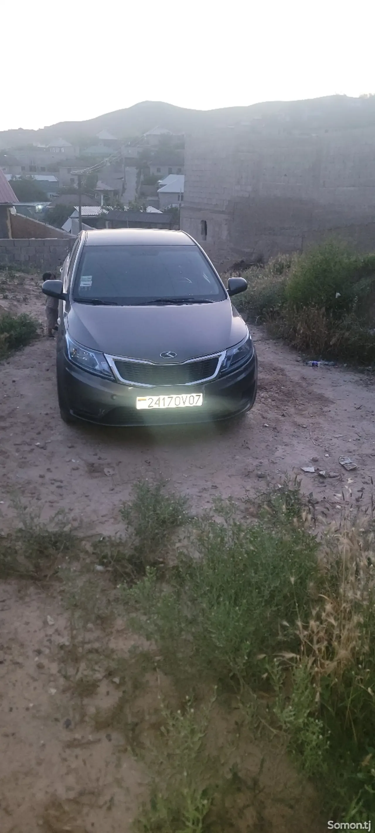 Kia Rio 2012 · 1.4 MT