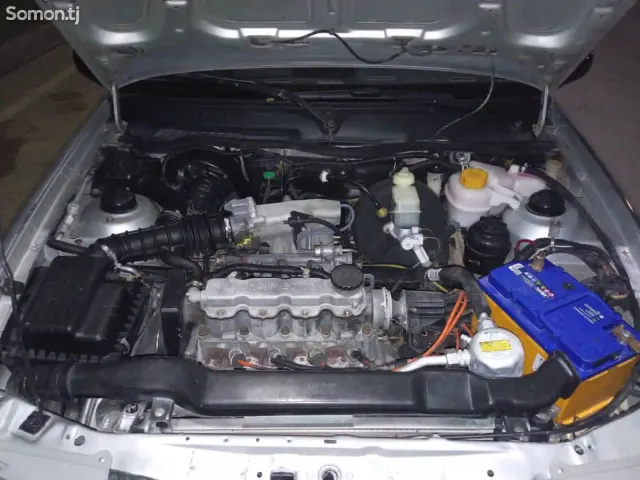 Daewoo Nexia 1994 · 1.6 MT