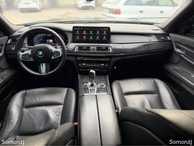 BMW 7 series 2011 · 3.0 AT