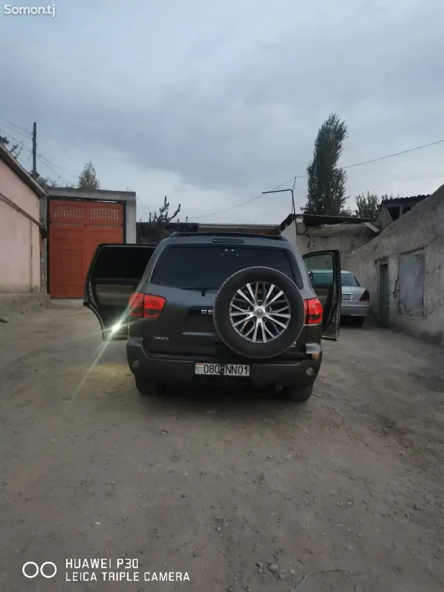 Toyota Sequoia 2008 · 5.7 AT