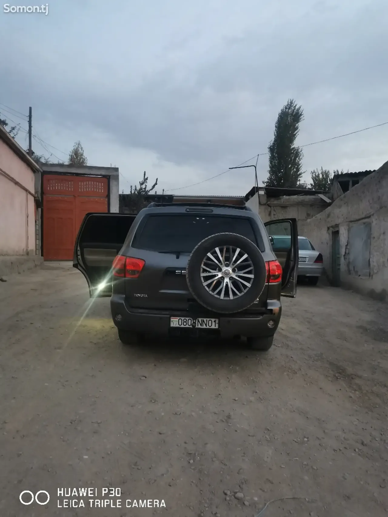 Toyota Sequoia 2008 · 5.7 AT