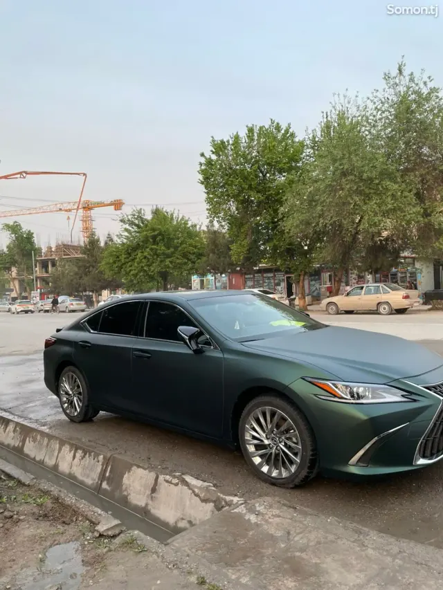 Lexus ES series 2023 · 3.0 AT