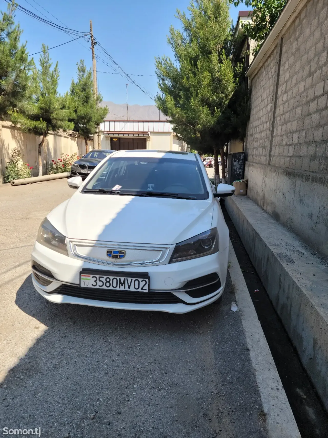 Geely Emgrand 2020 · AT