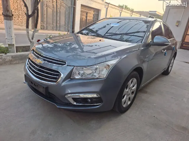 Chevrolet Cruze 2015 · 1.7 AT