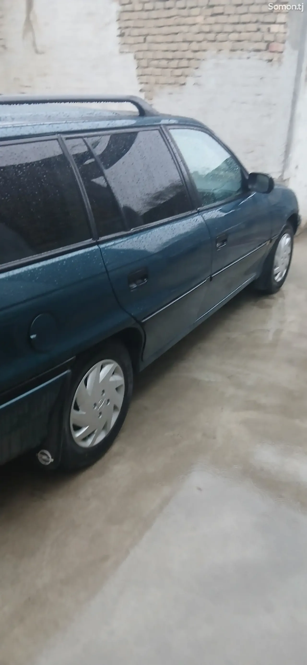 Opel Astra F 1995 · 1.6 MT
