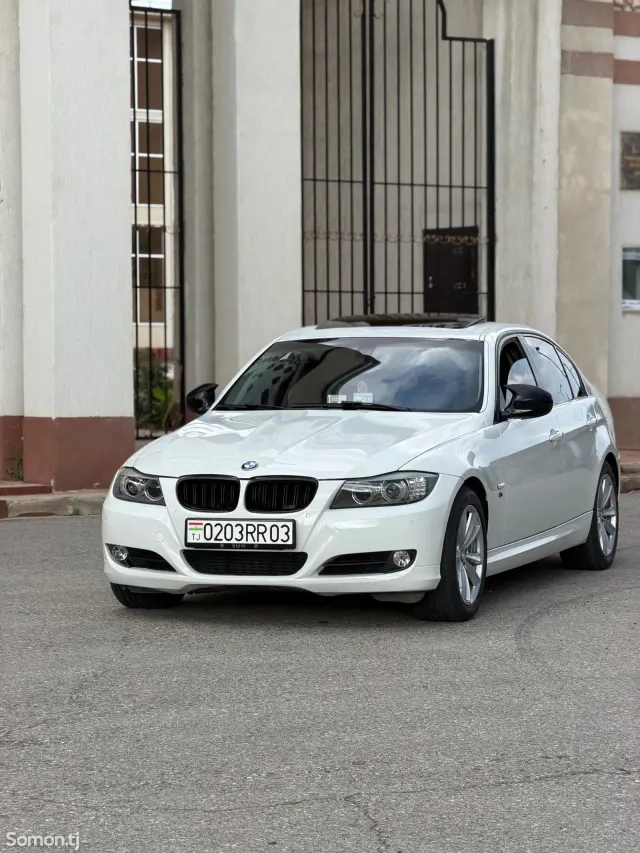 BMW 3 series 2010 · 2.0 AT