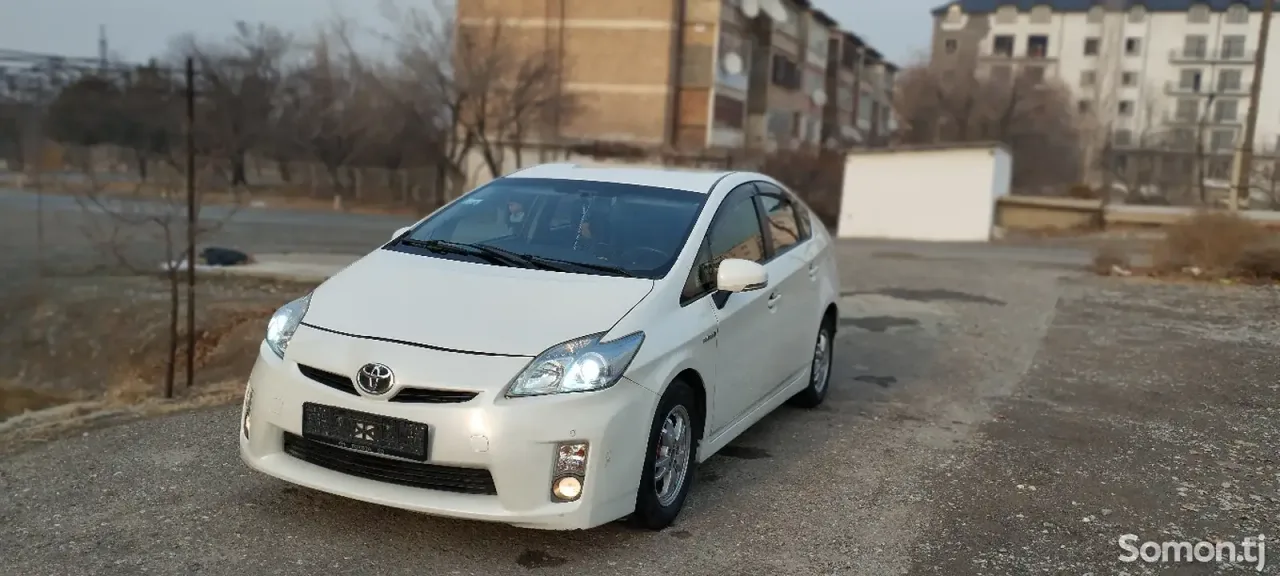 Toyota Prius 2009 · 1.8 AMT