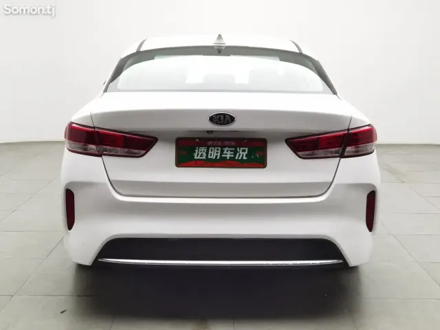 Kia K5 2016 · 1.6 AT