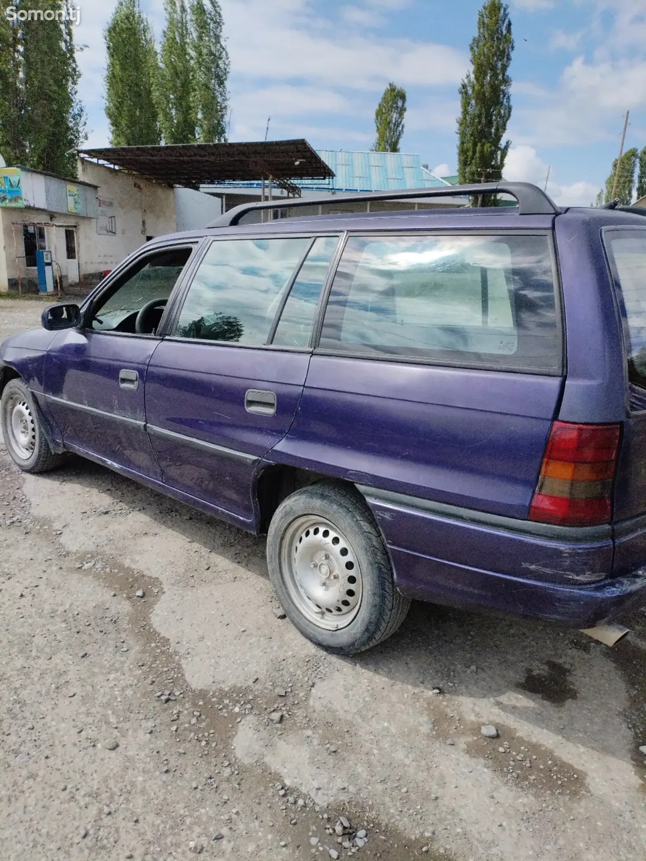 Opel Astra F 1995 · 1.6 MT