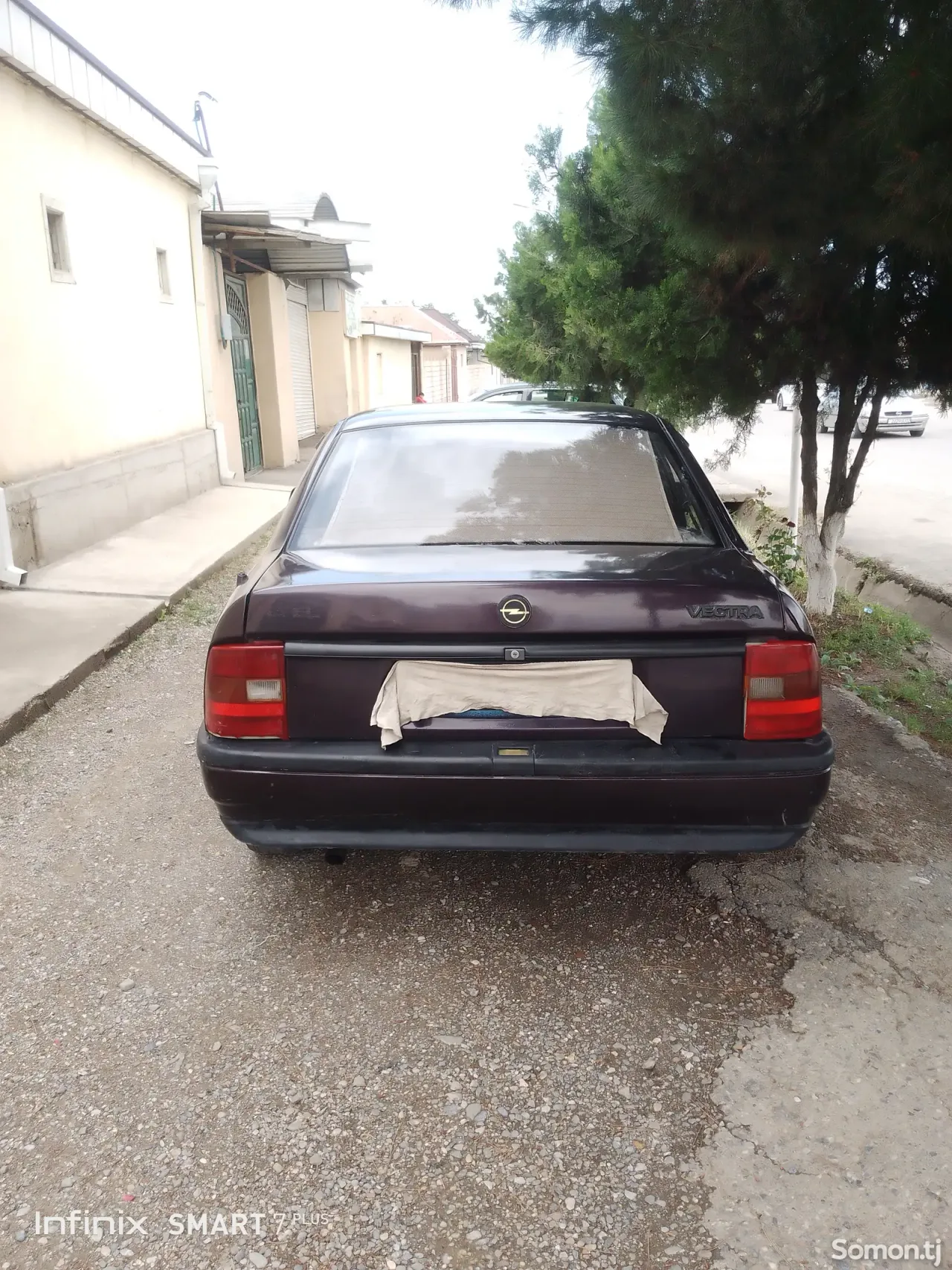 Opel Vectra A 1991 · 1.6 MT