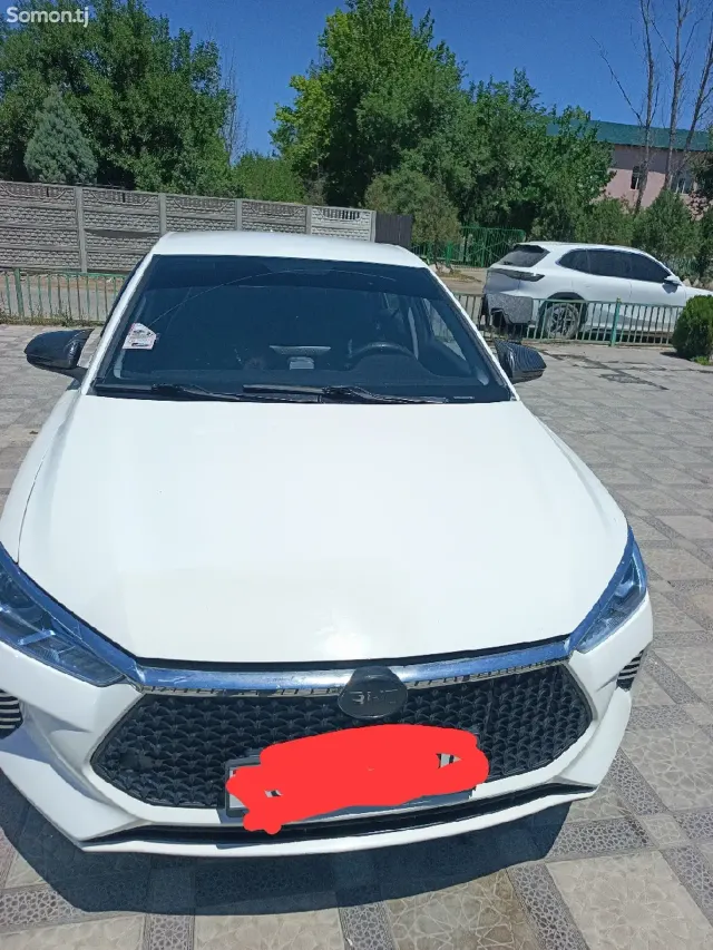 BYD E2 2022 · AMT