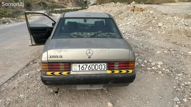 Mercedes-Benz C class 1991 · 1.8 MT