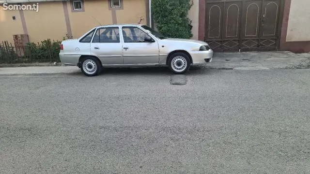 Daewoo Nexia 2003 · 1.5 MT