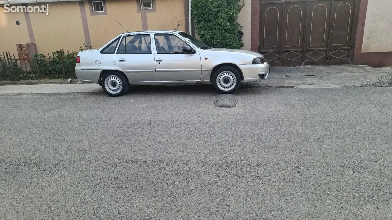 Daewoo Nexia 2003 · 1.5 MT