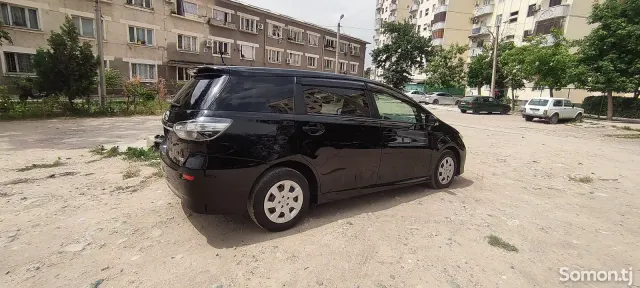 Toyota Wish 2014 · 2.0 AT