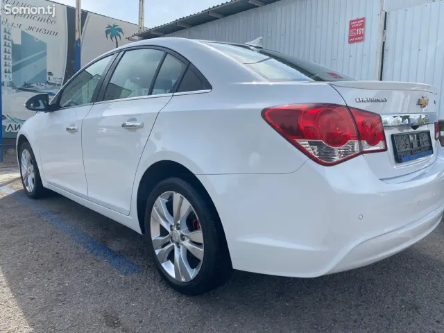 Chevrolet Cruze 2014 · 1.8 AT