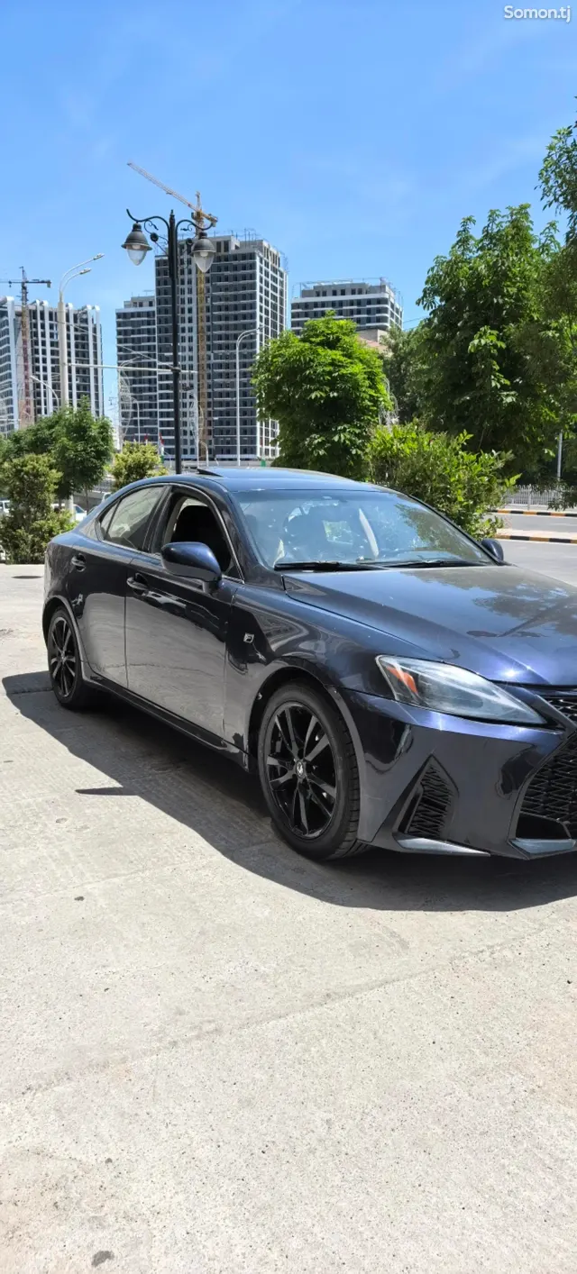 Lexus IS series 2008 · 2.5 AT