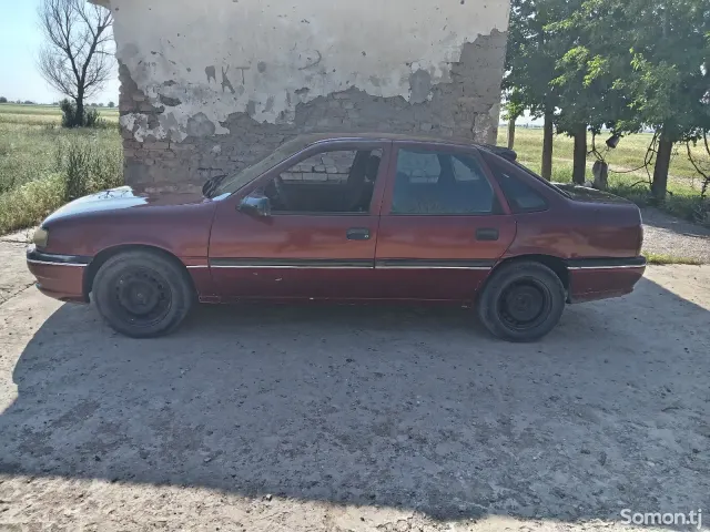 Opel Vectra A 1993 · MT