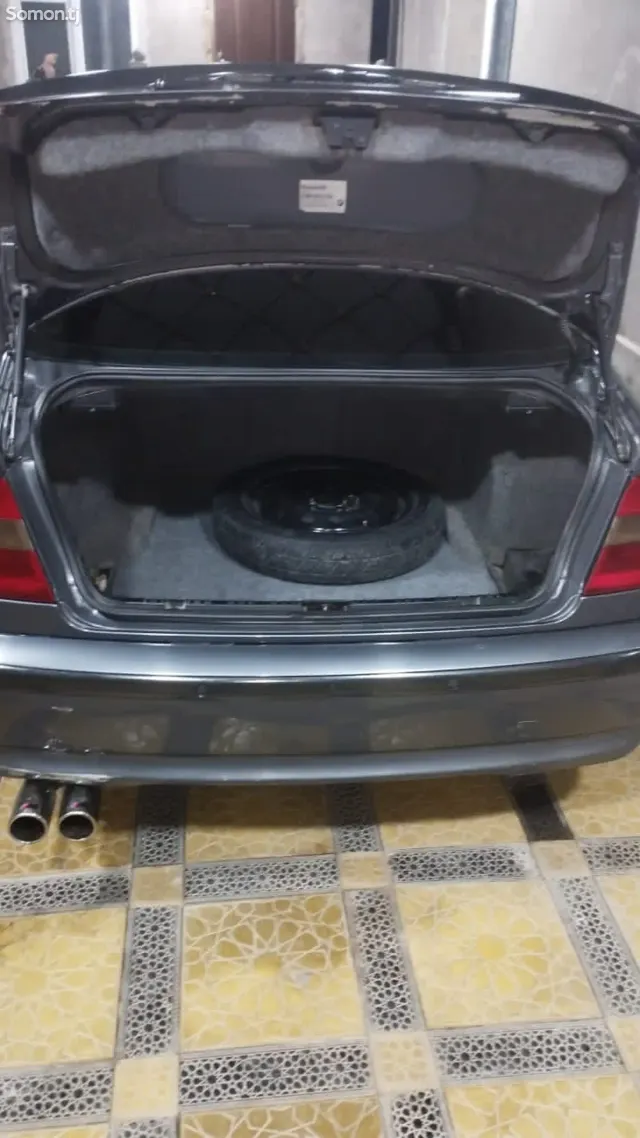 BMW 3 series 2003 · 2.0 MT