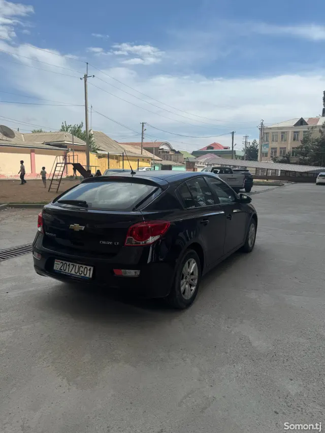 Chevrolet Cruze 2015 · 1.8 AT