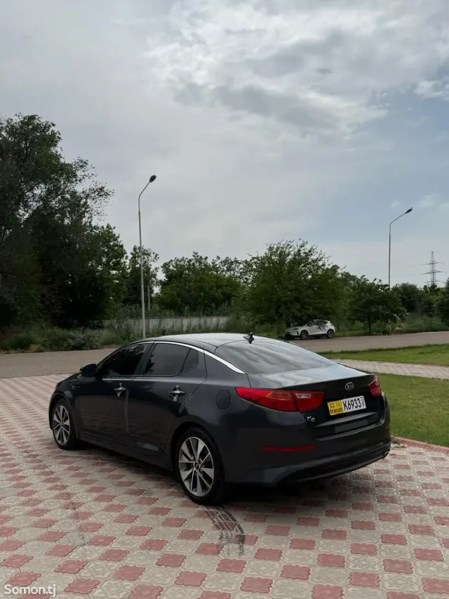 Kia K5 2014 · 2.0 AT