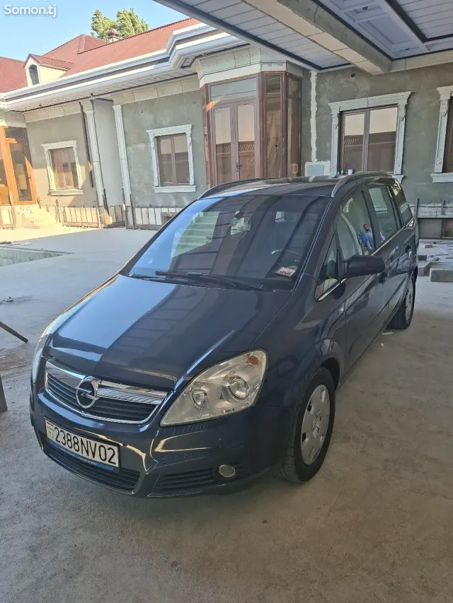 Opel Zafira 2006 · 1.9 AT