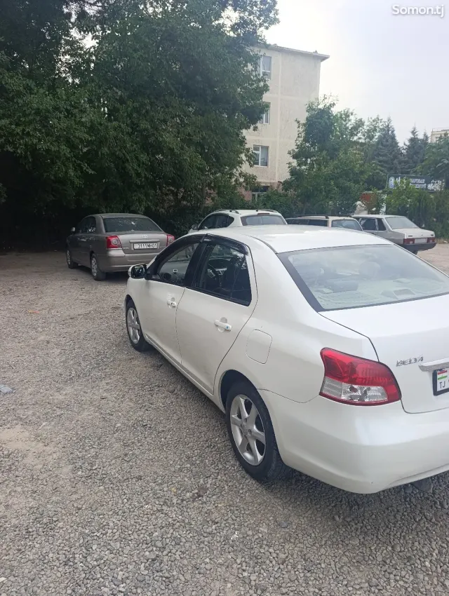 Toyota Belta 2009 · 1.3 AT