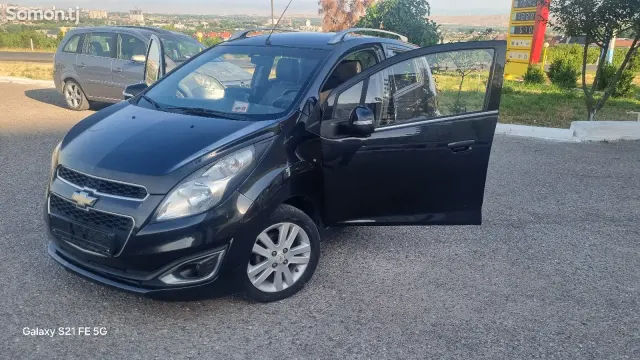 Chevrolet Spark 2014 · 1.4 AT