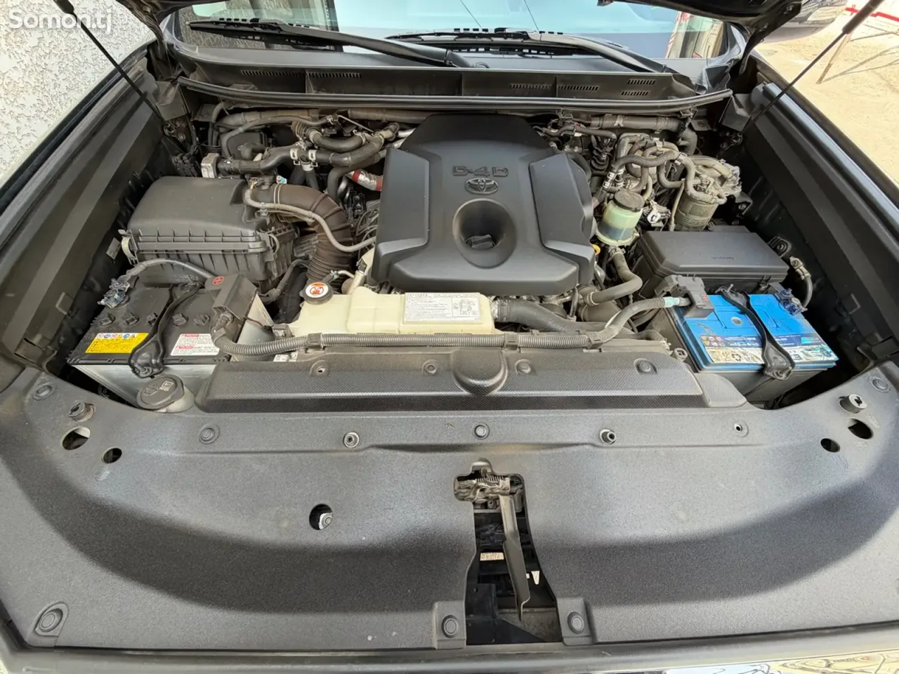 Toyota Land Cruiser Prado 2020 · 2.8 AT